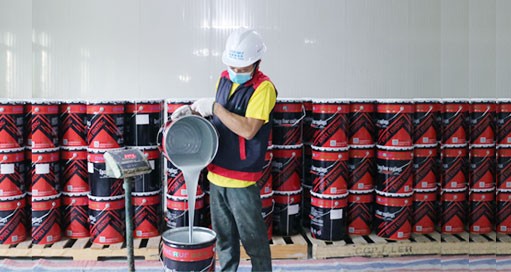 底漆用料足，至少涂2遍，保證根基穩(wěn)固